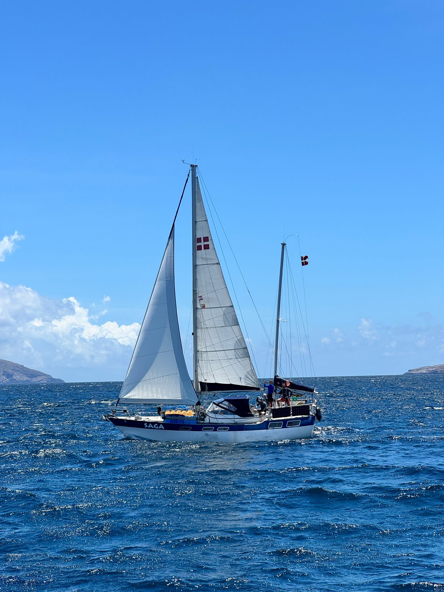 Tahiti til Fiji via Niue og Tonga